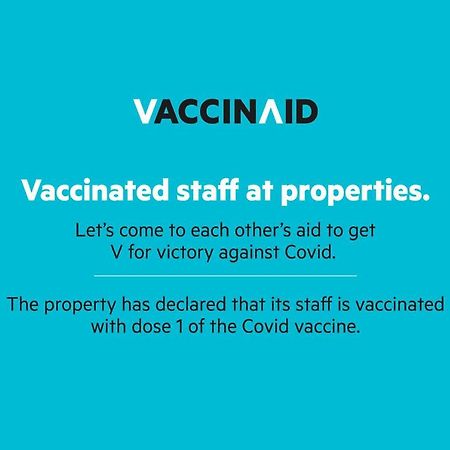 Vaccinated Staff - Oyo 5515 Hotel Blue Palace Gwalior Exterior foto