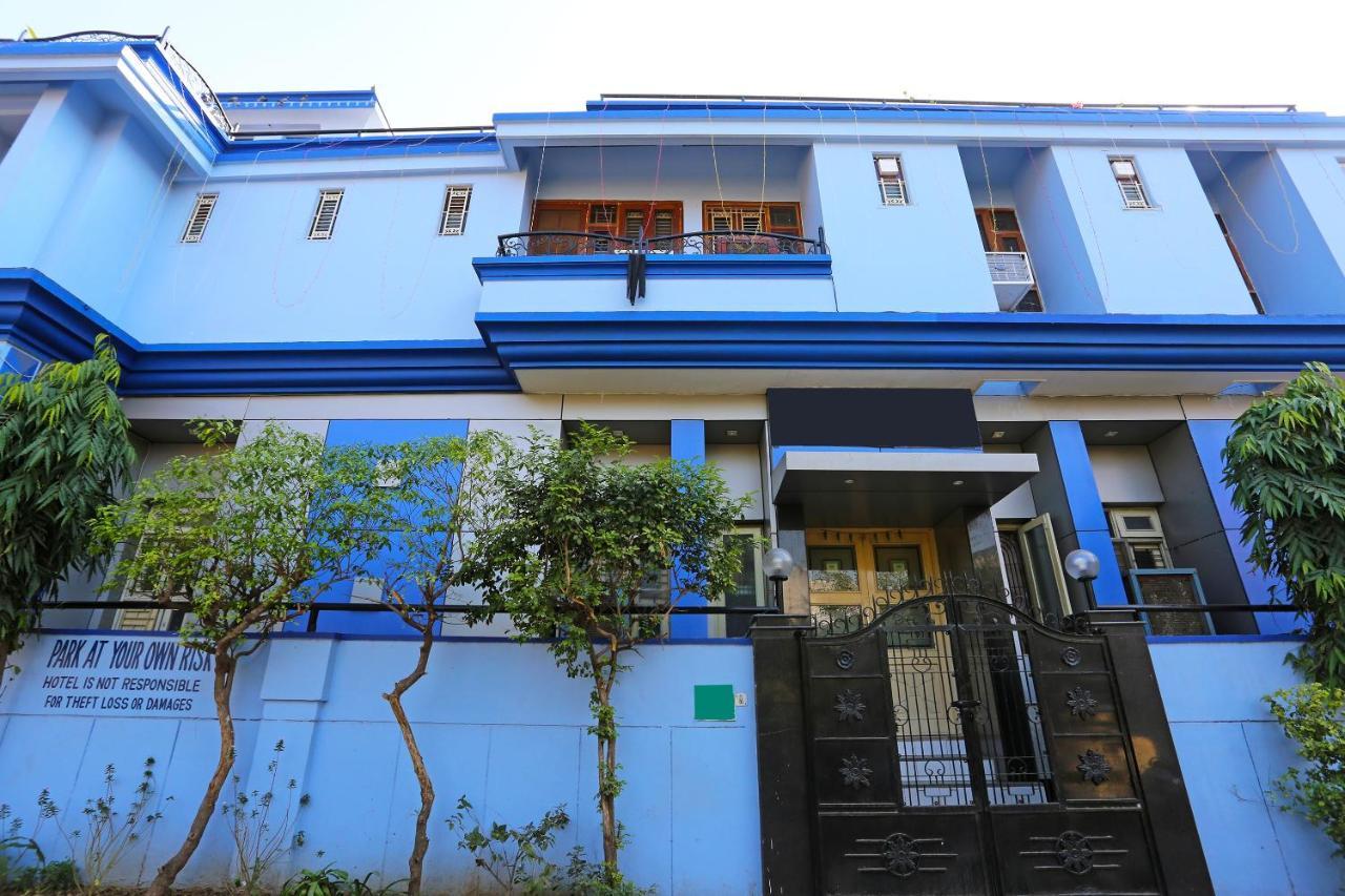 Vaccinated Staff - Oyo 5515 Hotel Blue Palace Gwalior Exterior foto